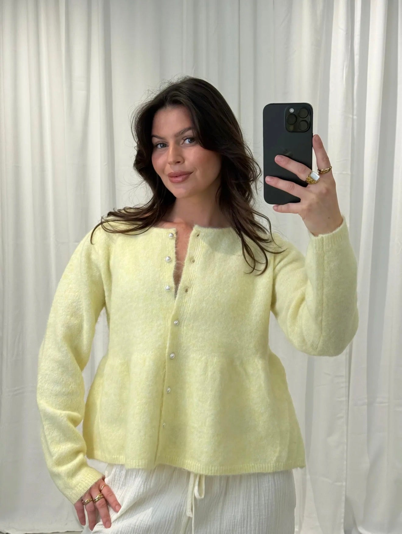 ⊹ PEARLS Strickjacke Butteryellow ⊹