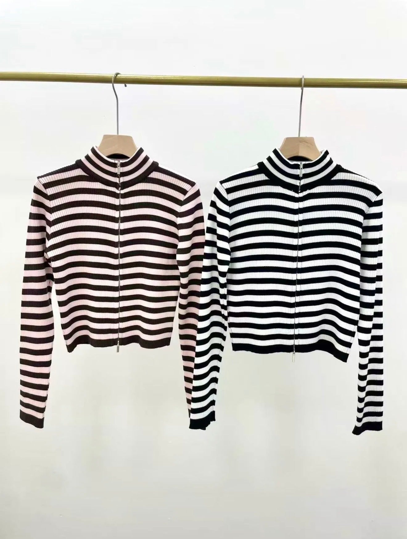 ⊹ NEO Strickjacke Rose & Black ⊹