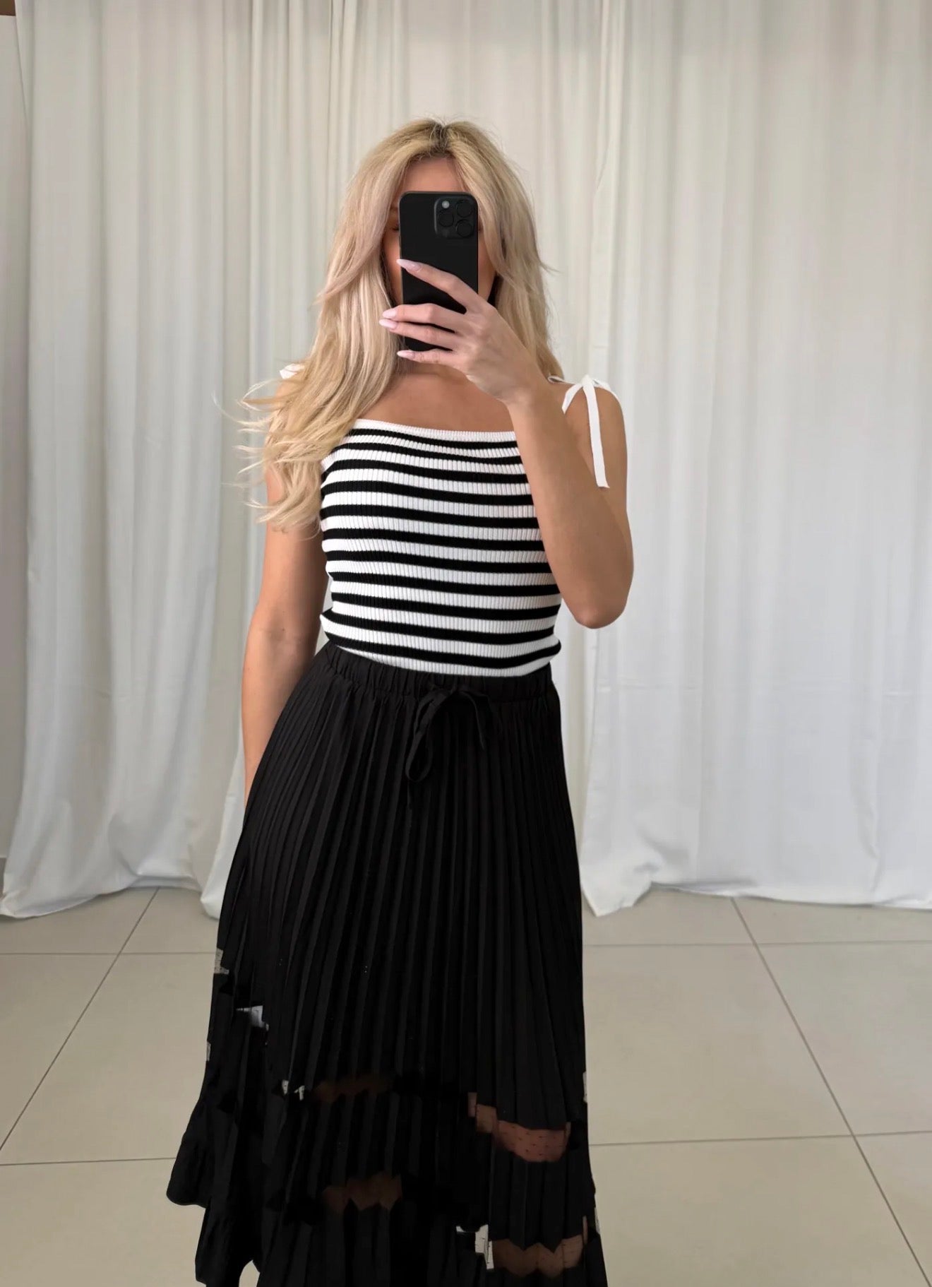 ⊹ PEGGY Top Black/White ⊹