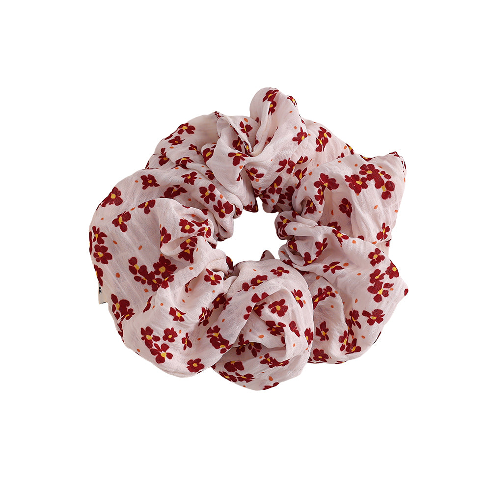 ⊹ RED FLOWER Scrunchie ⊹