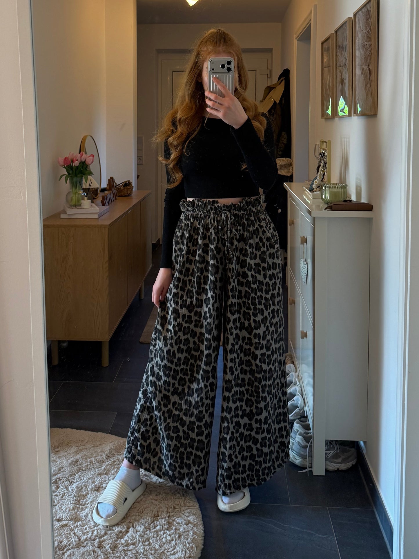 ⊹ LEO Hose ⊹