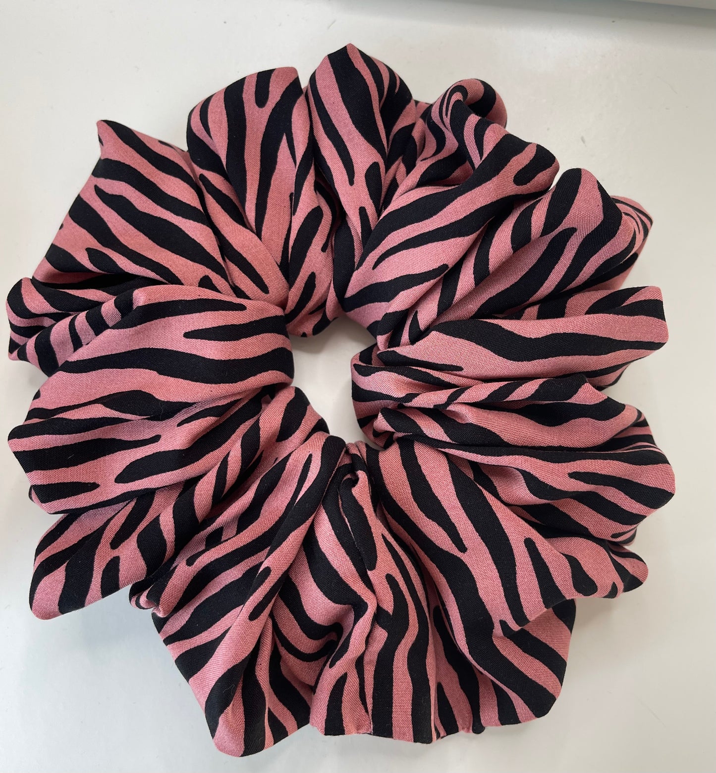 ⊹ PINK STRIPY ⊹ Scrunchie big (handmade)