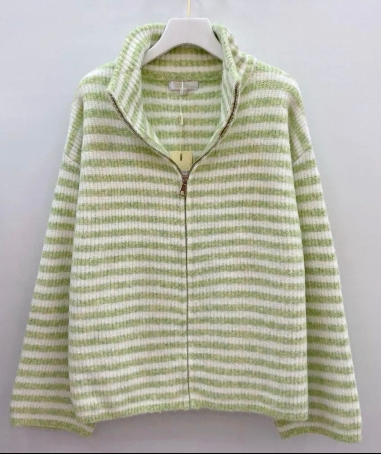 ⊹ MAVA Strickjacke Matcha ⊹