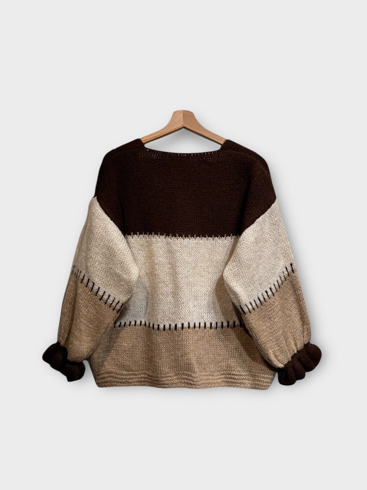 ⊹ FLÉUR Strickjacke Taupe  ⊹