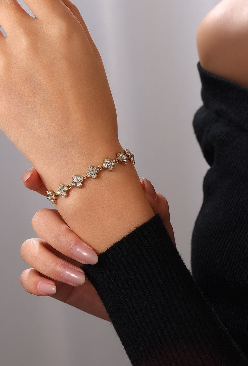 ⊹ FÈLINA Armband Gold ⊹