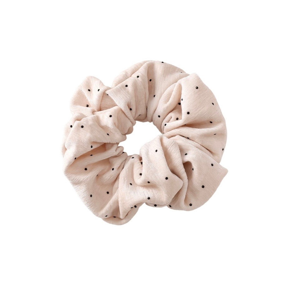 ⊹ MILLY ⊹ Scrunchie Medium Beige