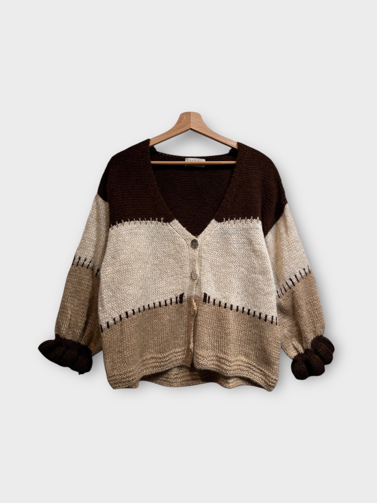 ⊹ FLÉUR Strickjacke Taupe  ⊹