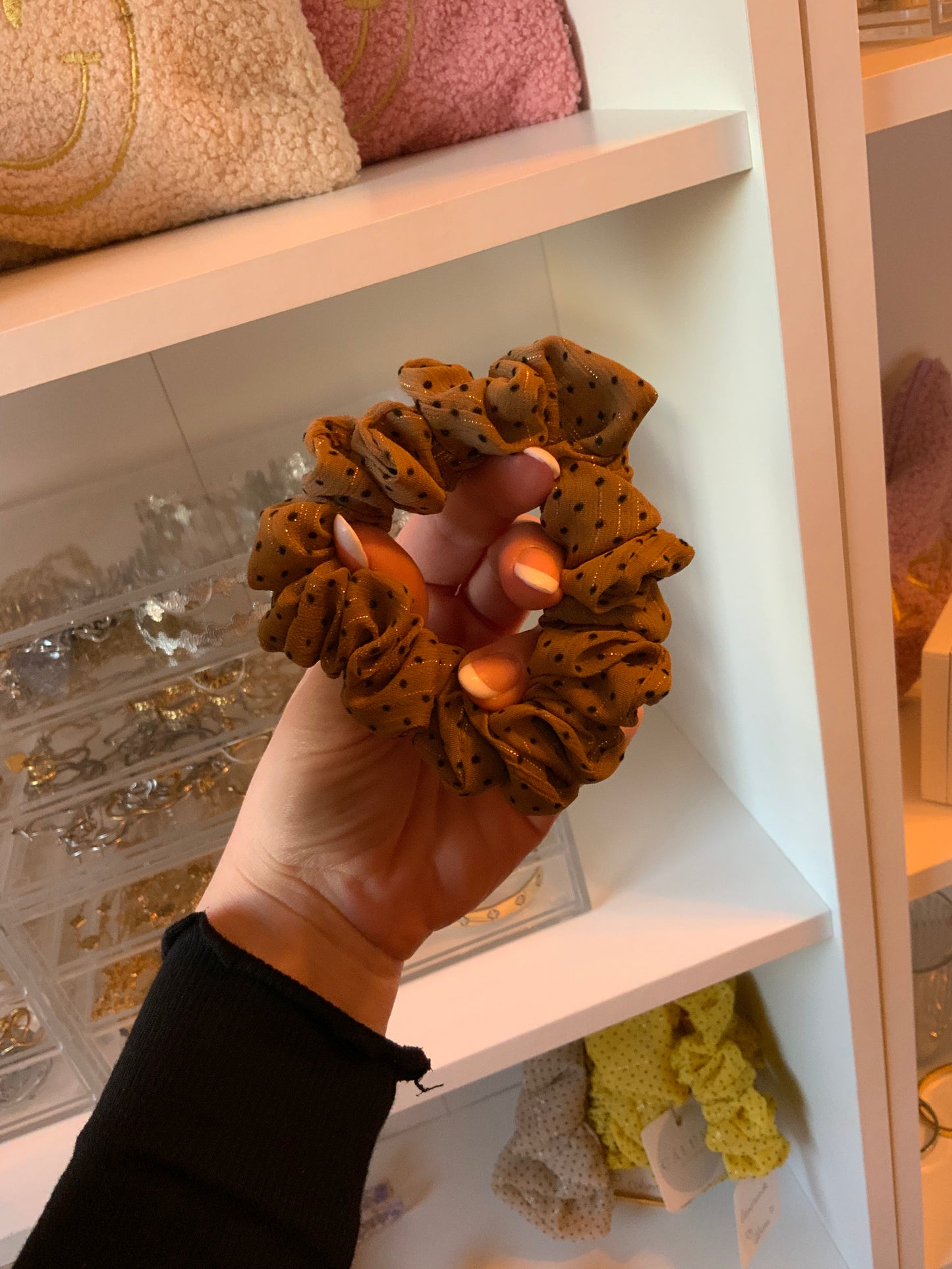 ⊹ DOTTI Brown ⊹ Scrunchie small (handmade)