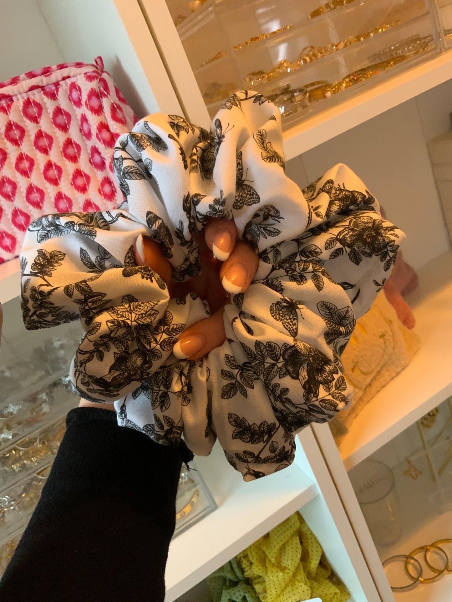 ⊹ FLORÁ ⊹ Scrunchie big (handmade)