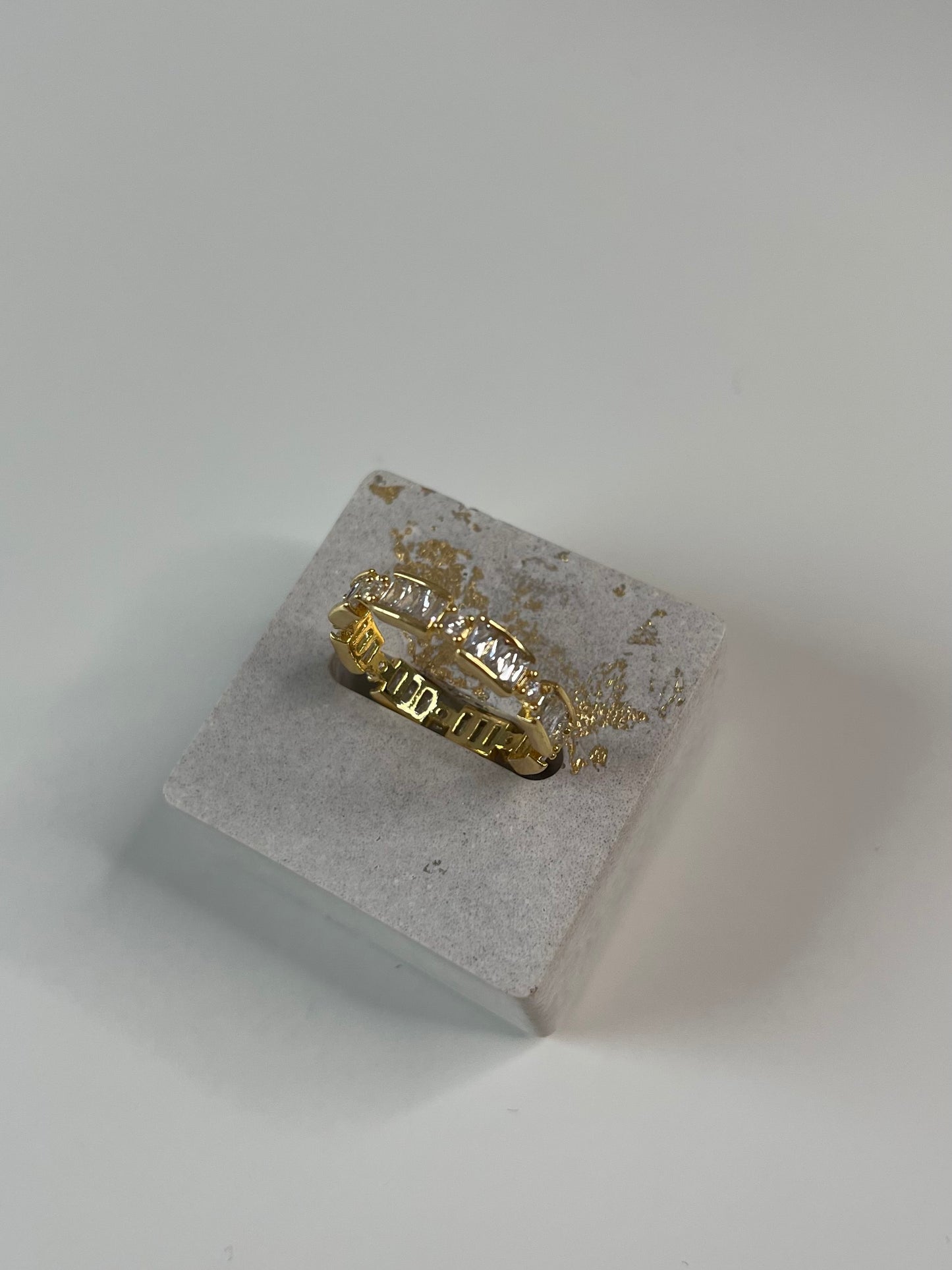 ⊹ MOLLY Ring ⊹ handgearbeitet