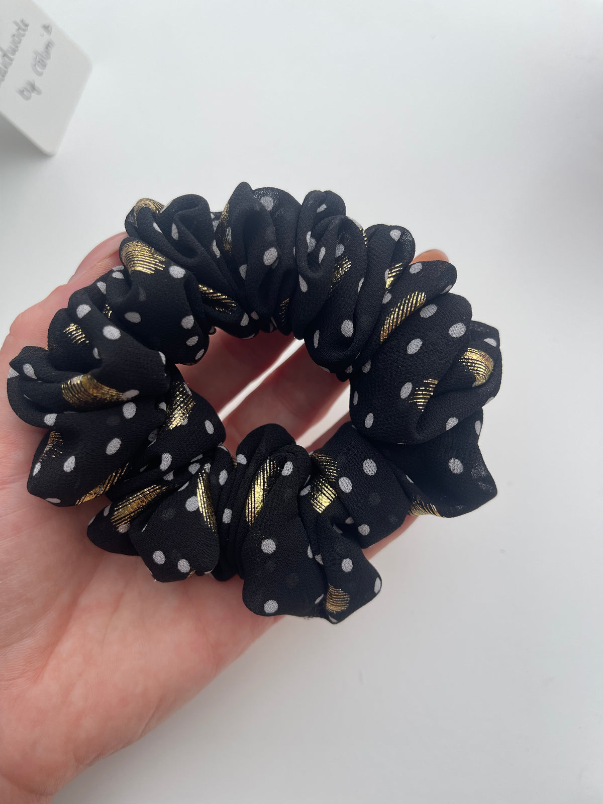 ⊹ DOTTI SHINE ⊹ Scrunchie medium (handmade)